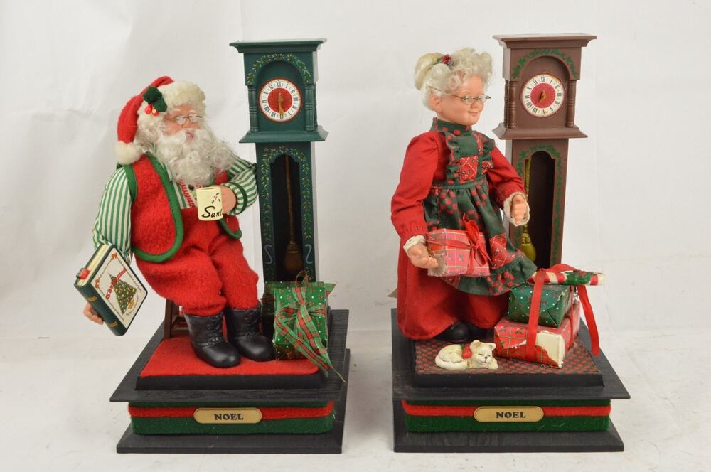 Vintage 1993 Holiday Creations Santa & Mrs Claus Musical Figurines Christmas